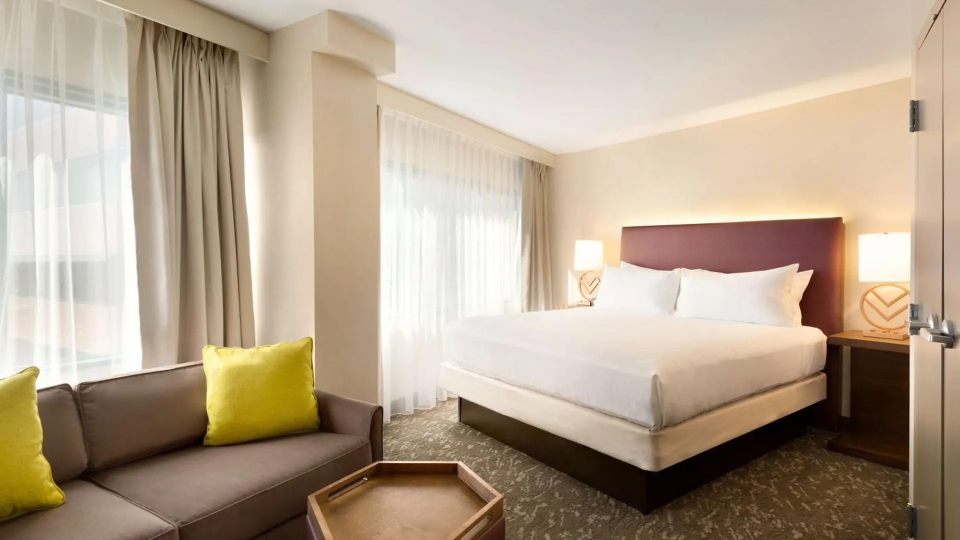 Embassy Suites By Hilton Phoenix Downtown North Hotel