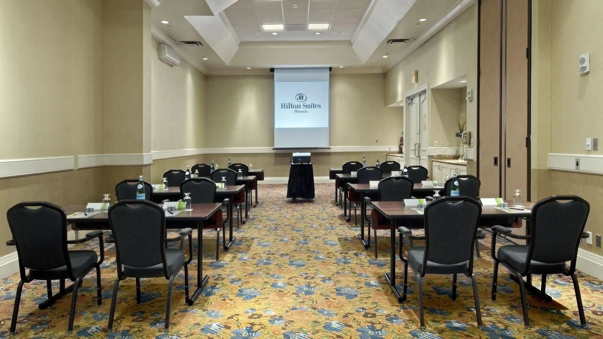 Hotel Embassy Suites By Hilton Phoenix Downtown North