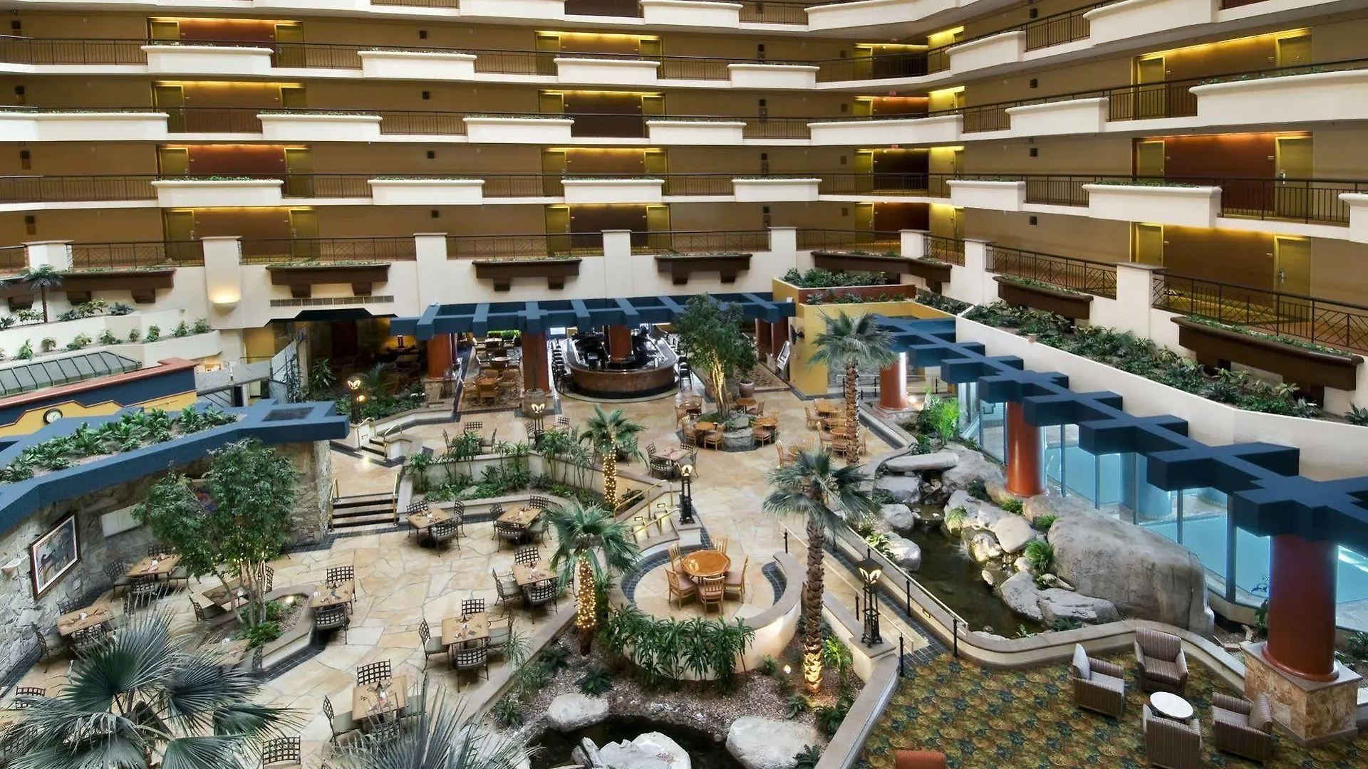 Embassy Suites By Hilton Phoenix Downtown North Otel